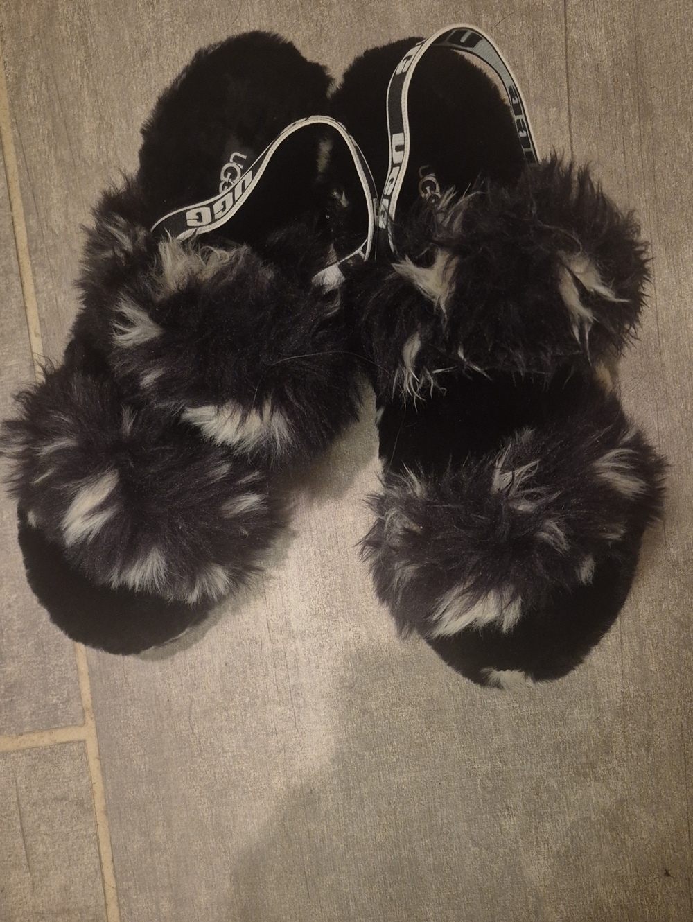 Kids Black Faux-Fur Slide Sandals with Contrast Tufts